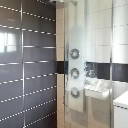 La Charbonniere Apartment